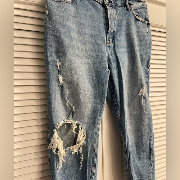 Abercrombie “The Dad” High Rise. 33/16S. Button Fly. - Picture 2 of 7